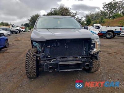 Piąte zdjęcie samochodu w środku: 2018 FORD F150 SUPERCREW VIN:1FTEW1CP2JFB72175 - miniatura