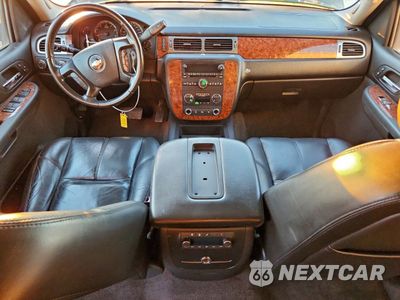 Zdjęcie 8 z 13 samochodu: 2007 CHEVROLET TAHOE K1500 VIN:1GNEK13037J118122 - miniatura