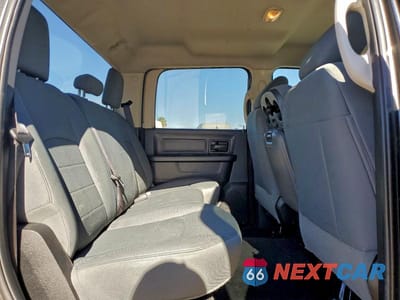 Zdjęcie 11 z 14 samochodu: 2015 RAM 3500 ST VIN:3C63R2GL0FG504090 - miniatura