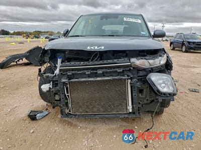 Piąte zdjęcie samochodu w środku: 2022 KIA SOUL LX VIN:KNDJ23AU9N7802062 - miniatura