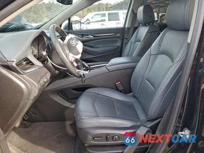 Zdjęcie 7 z 13 samochodu: 2021 BUICK ENCLAVE ESSENCE VIN:5GAERBKW3MJ261228 - miniatura