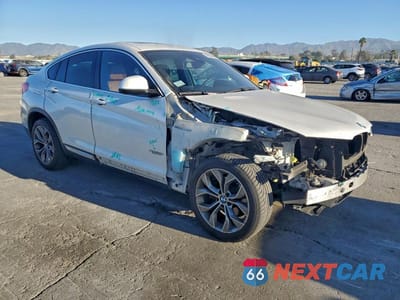 Czwarte zdjęcie samochodu z boku: 2018 BMW X4 XDRIVE28I VIN:5UXXW3C5XJ0T82074 - miniatura