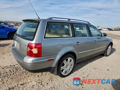 Trzecie zdjęcie samochodu z tyłu: 2005 VOLKSWAGEN PASSAT GLX 4MOTION VIN:WVWYU63B15E106877 - miniatura