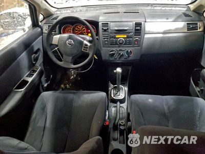 Zdjęcie 8 z 13 samochodu: 2009 NISSAN VERSA S VIN:3N1BC13E49L405813 - miniatura