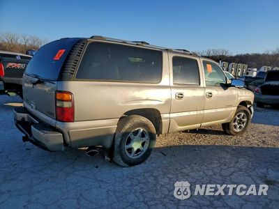 Trzecie zdjęcie samochodu z tyłu: 2002 GMC SUBURBAN VIN:1GKFK66UX2J159319 - miniatura