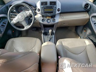 Zdjęcie 8 z 16 samochodu: 2007 TOYOTA RAV4 LIMITED VIN:JTMBD31VX75116957 - miniatura