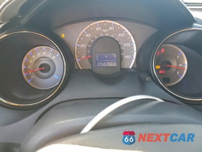 Zdjęcie 9 z 12 samochodu: 2012 HONDA FIT SPORT VIN:JHMGE8H58CC042044 - miniatura