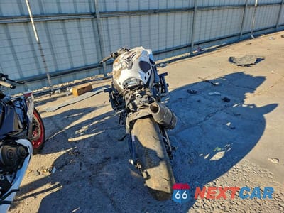 Czwarte zdjęcie samochodu z boku: 2025 SUZUKI GSX-R750 VIN:JS1GR7MA2S7100895 - miniatura