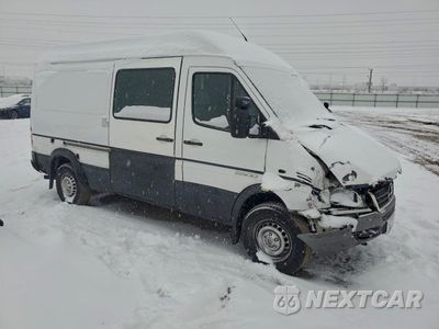 Czwarte zdjęcie samochodu z boku: 2004 DODGE SPRINTER 2500 DELIVERY VAN VIN:WD2PD644145689234 - miniatura