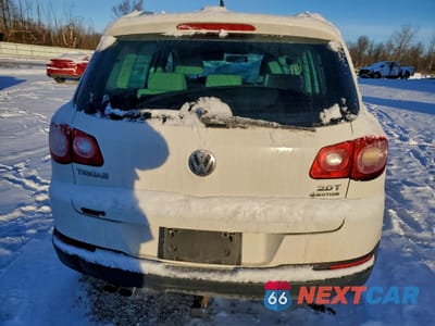 Zdjęcie 6 z 14 samochodu: 2011 VOLKSWAGEN TIGUAN S VIN:WVGBV7AX9BW511491 - miniatura