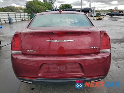 Zdjęcie 6 z 14 samochodu: 2019 CHRYSLER 300 S VIN:2C3CCABG5KH654015 - miniatura