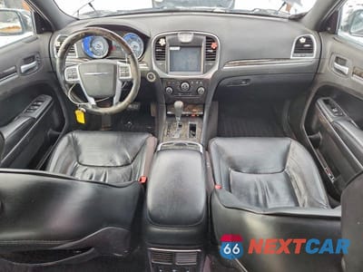 Zdjęcie 8 z 12 samochodu: 2011 CHRYSLER 300C VIN:2C3CA6CT3BH522563 - miniatura