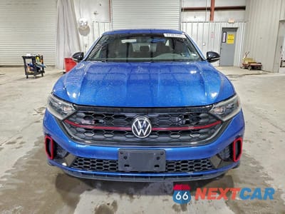 Piąte zdjęcie samochodu w środku: 2024 VOLKSWAGEN JETTA 40TH ANNIVERSARY VIN:3VW8T7BU9RM015042 - miniatura