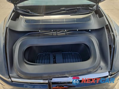 Zdjęcie 11 z 14 samochodu: 2026 TESLA MODEL Y VIN:7SAYGDEE2TA589746 - miniatura