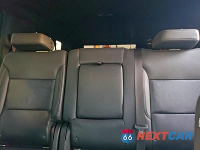 Zdjęcie 10 z 14 samochodu: 2021 CHEVROLET SUBURBAN C1500 LT VIN:1GNSCCKD8MR442180 - miniatura