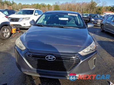 Piąte zdjęcie samochodu w środku: 2019 HYUNDAI IONIQ BLUE VIN:KMHC65LC2KU174691 - miniatura
