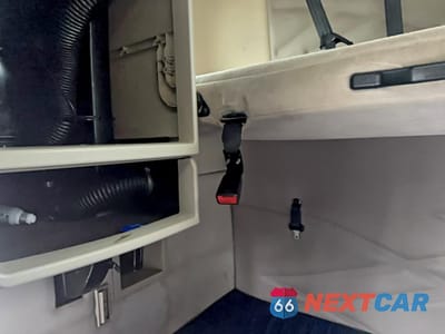 Zdjęcie 6 z 12 samochodu: 2014 VOLVO VN VNL VIN:4V4NC9EH1EN167370 - miniatura