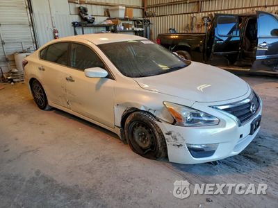 Czwarte zdjęcie samochodu z boku: 2015 NISSAN ALTIMA 2.5 VIN:1N4AL3AP6FN377006 - miniatura