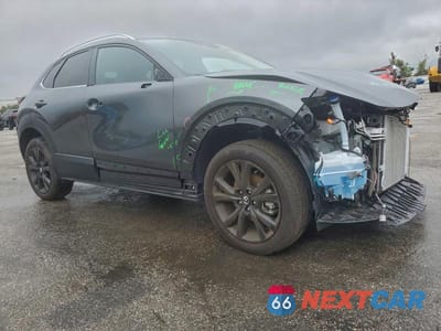 Czwarte zdjęcie samochodu z boku: 2024 MAZDA CX-30 SELECT VIN:3MVDMBBM4RM706088 - miniatura