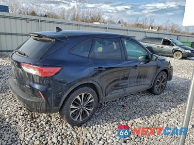 Trzecie zdjęcie samochodu z tyłu: 2021 FORD ESCAPE SE VIN:1FMCU9G64MUA96421 - miniatura