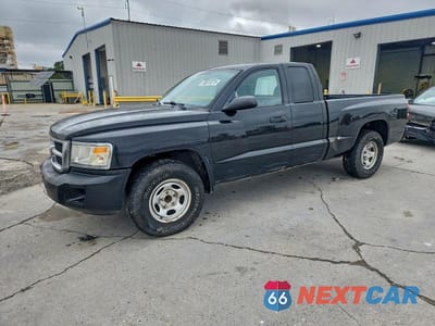 2011 DODGE DAKOTA ST 1D7RE2BK5BS623260 - główne zdjęcie licytacji z USA - miniatura