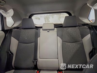 Zdjęcie 10 z 14 samochodu: 2025 TOYOTA RAV4 XLE VIN:JTMRWRFV1SD331047 - miniatura
