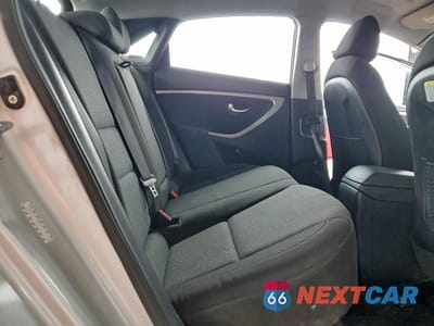 Zdjęcie 10 z 11 samochodu: 2016 HYUNDAI ELANTRA GT VIN:KMHD35LH3GU305398 - miniatura