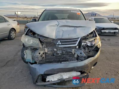 Piąte zdjęcie samochodu w środku: 2007 MITSUBISHI OUTLANDER ES VIN:JA4MS31X07U003163 - miniatura