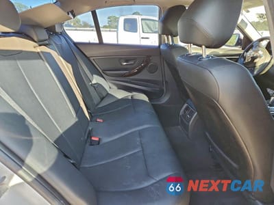 Zdjęcie 10 z 12 samochodu: 2017 BMW 320 I VIN:WBA8E1G3XHNU15512 - miniatura