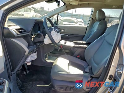 Zdjęcie 7 z 12 samochodu: 2021 TOYOTA SIENNA XLE VIN:5TDYRKEC2MS029736 - miniatura