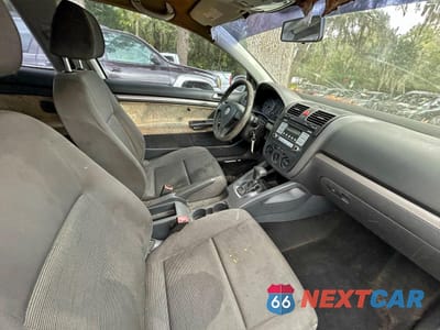 Piąte zdjęcie samochodu w środku: 2009 VOLKSWAGEN RABBIT VIN:WVWBA71K79W084049 - miniatura