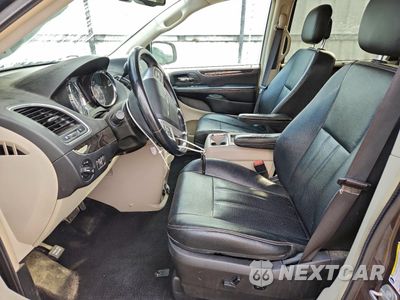 Zdjęcie 7 z 14 samochodu: 2016 CHRYSLER TOWN & COUNTRY TOURING L VIN:2C4RC1CG1GR305925 - miniatura