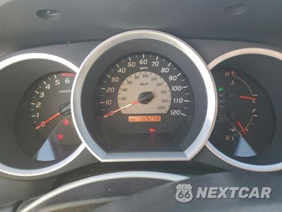 Zdjęcie 9 z 13 samochodu: 2010 TOYOTA TACOMA DOUBLE CAB VIN:3TMLU4EN4AM050282 - miniatura