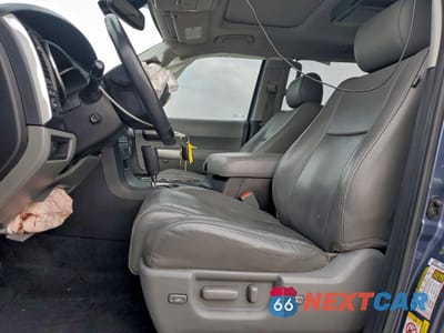 Zdjęcie 7 z 15 samochodu: 2019 TOYOTA SEQUOIA LIMITED VIN:5TDKY5G18KS072285 - miniatura