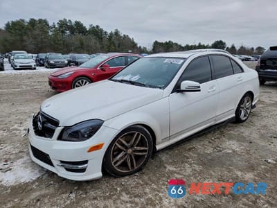 2013 MERCEDES-BENZ C 300 4MATIC WDDGF8AB1DR280627 - główne zdjęcie licytacji z USA - miniatura
