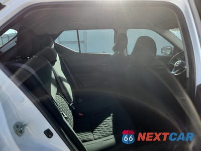 Zdjęcie 10 z 12 samochodu: 2021 NISSAN KICKS SV VIN:3N1CP5CV5ML523300 - miniatura