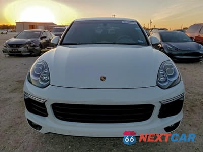 Piąte zdjęcie samochodu w środku: 2016 PORSCHE CAYENNE SE HYBRID VIN:WP1AE2A24GLA64521 - miniatura