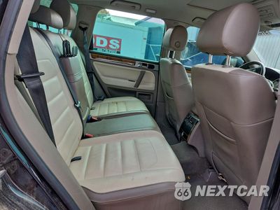 Zdjęcie 11 z 14 samochodu: 2010 VOLKSWAGEN TOUAREG 2 VIN:WVGFK7A94AD004228 - miniatura