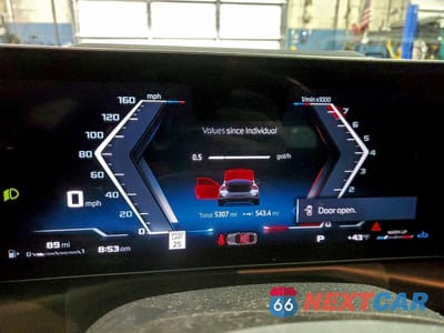 Zdjęcie 9 z 12 samochodu: 2025 BMW M240XI VIN:3MW53CM06S8E94086 - miniatura