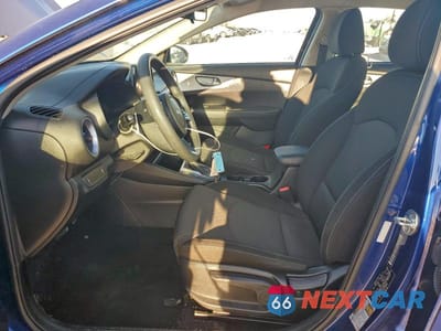 Zdjęcie 7 z 12 samochodu: 2023 KIA FORTE LX VIN:3KPF24AD1PE579692 - miniatura