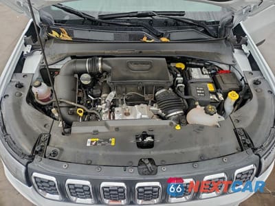 Zdjęcie 11 z 12 samochodu: 2025 JEEP COMPASS LATITUDE VIN:3C4NJDBN9ST560639 - miniatura