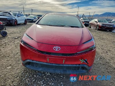 Piąte zdjęcie samochodu w środku: 2025 TOYOTA PRIUS LE VIN:JTDACAAU7S3050821 - miniatura