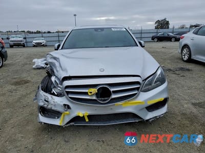 Piąte zdjęcie samochodu w środku: 2016 MERCEDES-BENZ E 350 VIN:WDDHF5KB1GB221446 - miniatura