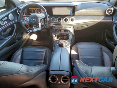 Zdjęcie 8 z 13 samochodu: 2019 MERCEDES-BENZ E 63 AMG-S 4MATIC VIN:WDDZF8KB5KA521396 - miniatura