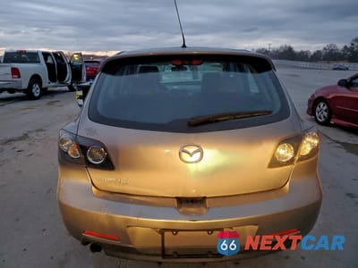 Zdjęcie 6 z 14 samochodu: 2006 MAZDA 3 HATCHBACK VIN:JM1BK343361411310 - miniatura