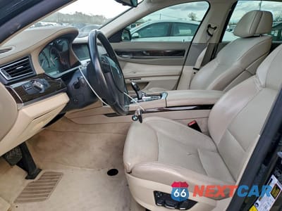 Zdjęcie 7 z 14 samochodu: 2011 BMW 750 LXI VIN:WBAKC8C59BC433367 - miniatura
