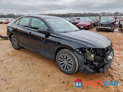 Czwarte zdjęcie samochodu z boku: 2021 VOLKSWAGEN JETTA S VIN:3VWC57BU2MM027711 - miniatura