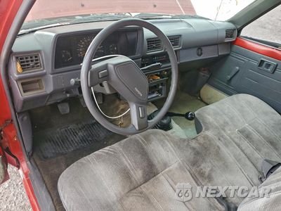 Zdjęcie 8 z 14 samochodu: 1988 TOYOTA PICKUP 1/2 TON RN55 VIN:JT4RN55R7J7034085 - miniatura
