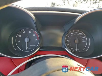 Zdjęcie 9 z 12 samochodu: 2018 ALFA ROMEO GIULIA TI Q4 VIN:ZARFAEEN0J7583158 - miniatura