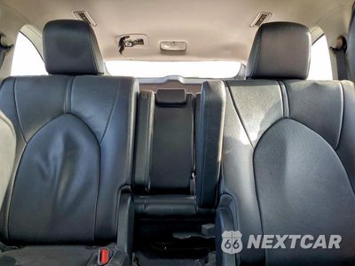 Zdjęcie 10 z 14 samochodu: 2023 TOYOTA HIGHLANDER HYBRID LIMITED VIN:5TDYARAH6PS523491 - miniatura